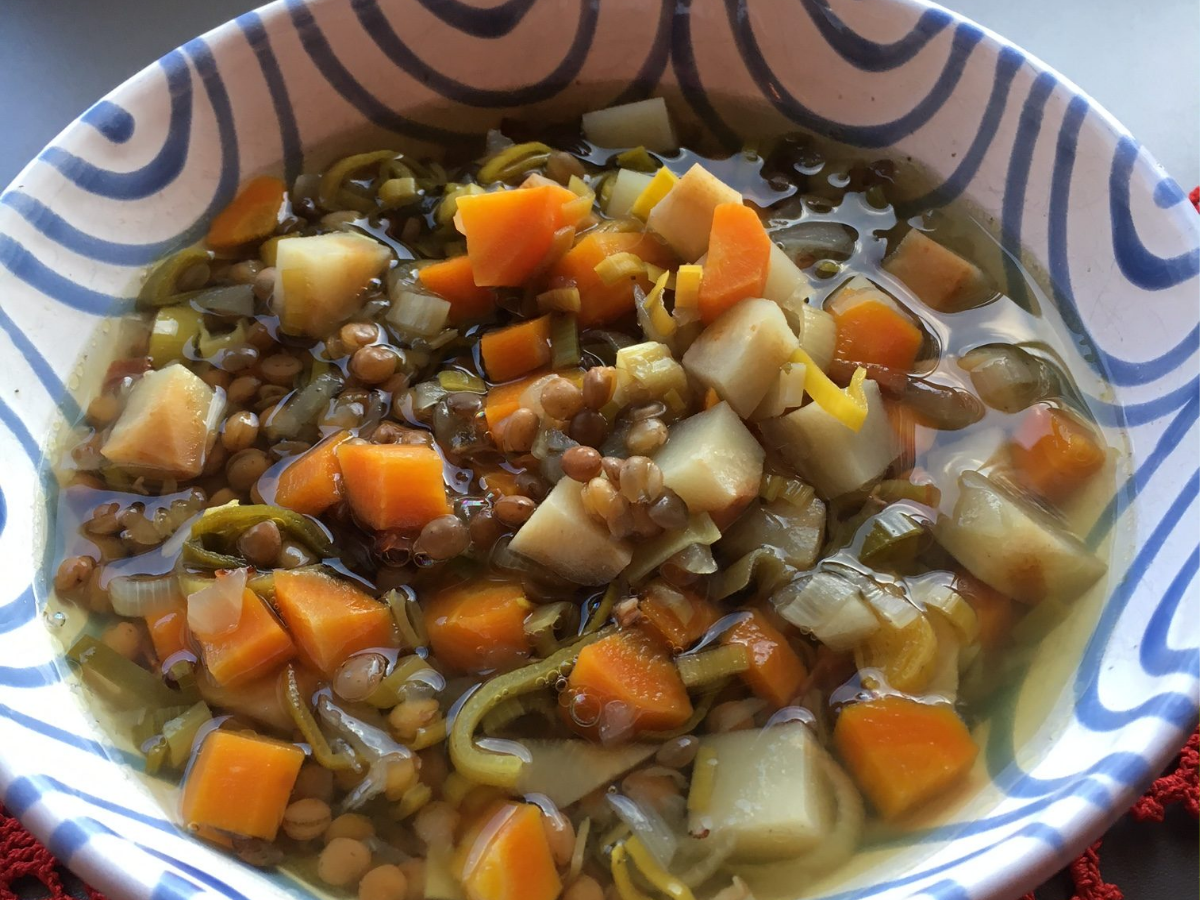 Linsensuppe mit Speck