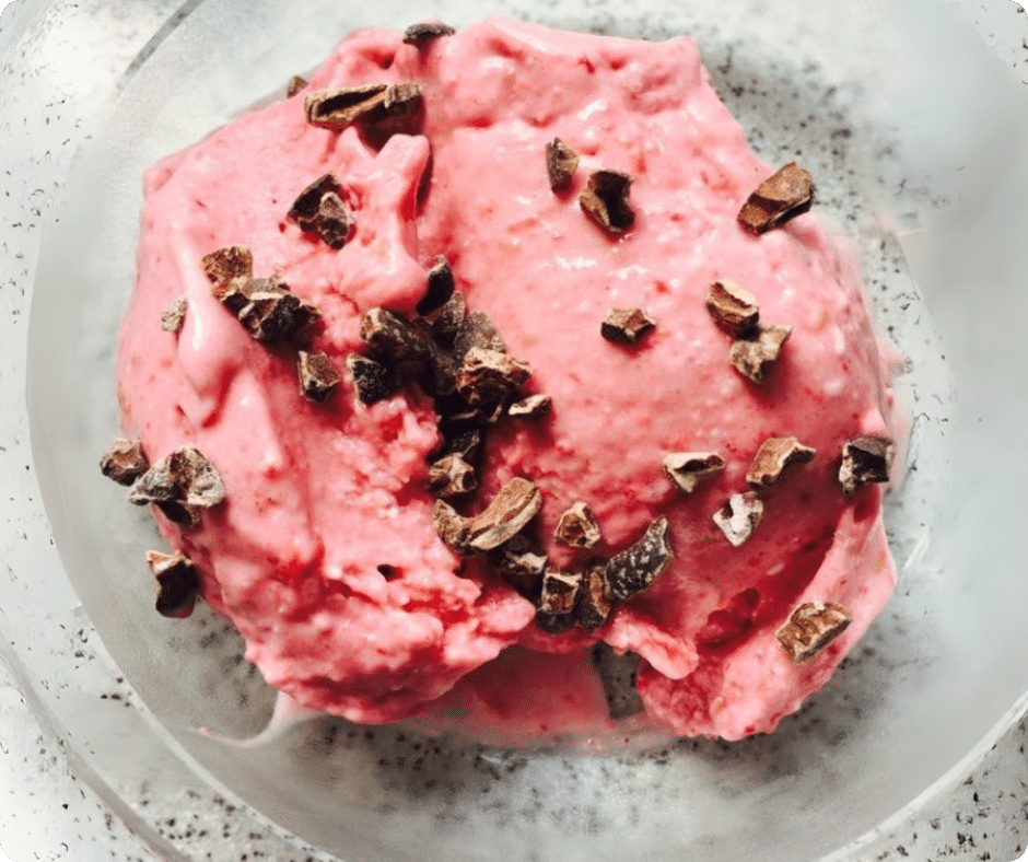 Yvonnes Topfen-Himbeer-Eis
