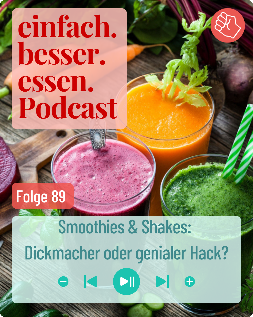 Verschiedene Smoothies und Shakes stehen auf einem Tisch.